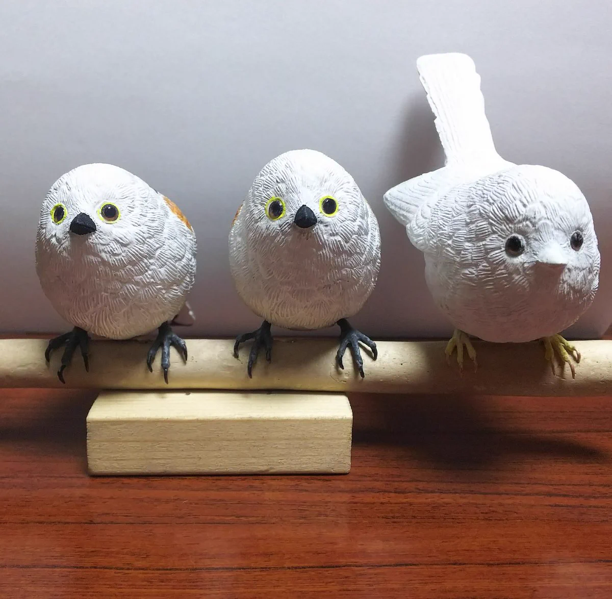 半身麻痺のお父さまが片手で作ったという、木彫りの鳥が凄いから見てみて！