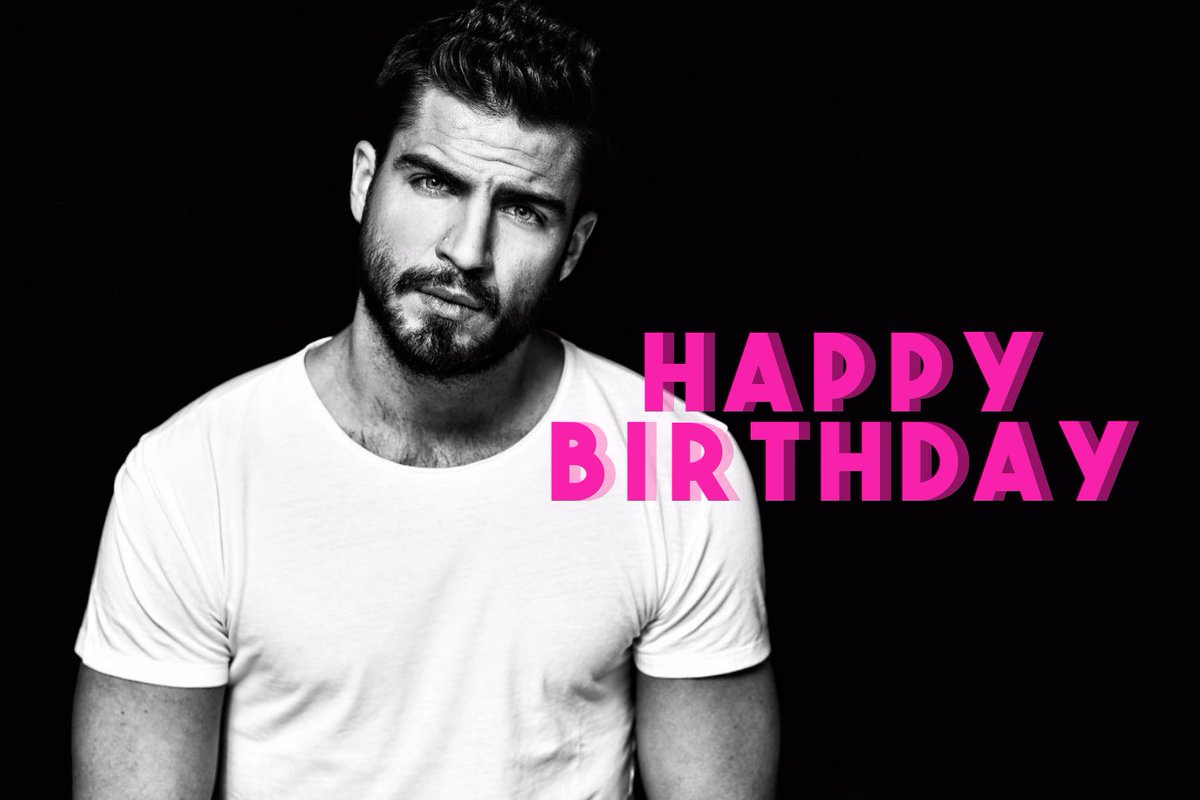maxiiglesiasite's tweet photo. ¡Hoy cumple años Maxi Iglesias! 🎂 Feliz cumple @Maxi_Iglesias y enhorabuena por todos los éxitos conseguidos hasta la fecha! #welcome29 https://t.co/1yuglrAGNW