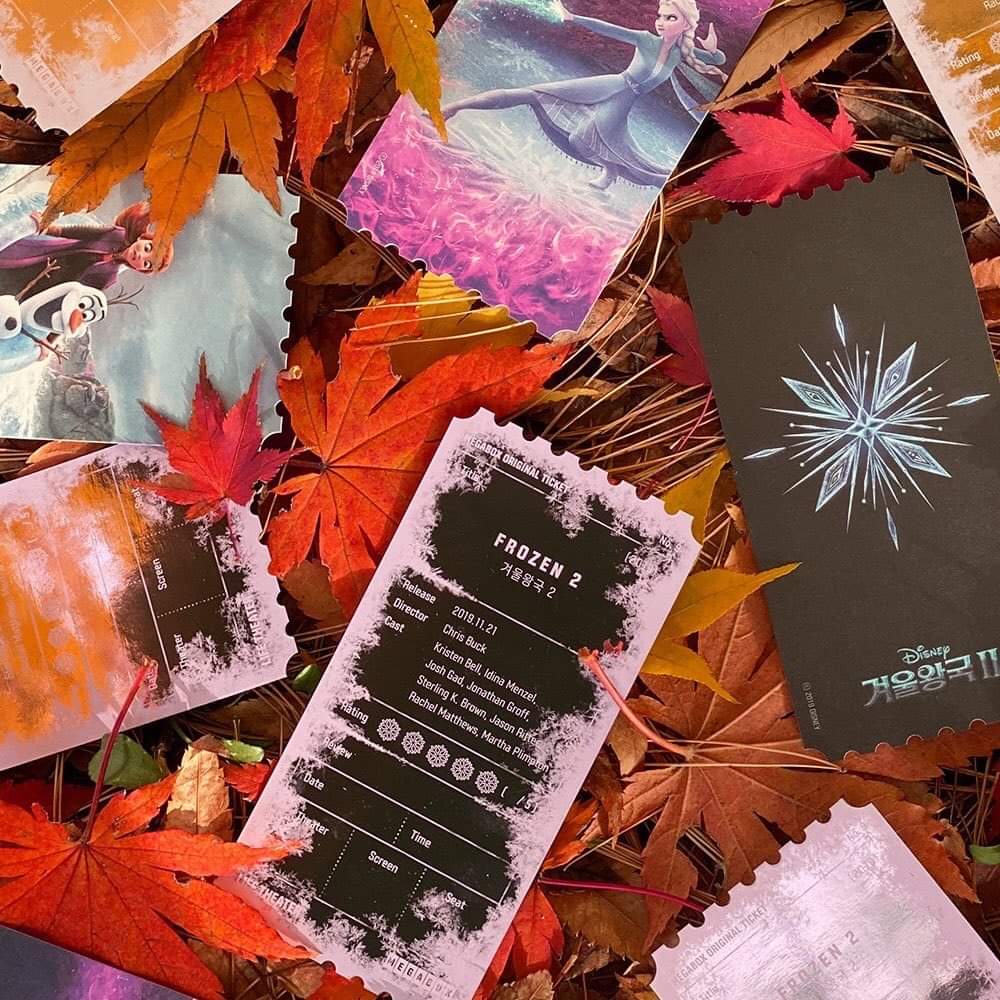 columbvs's tweet image. nobody:

movie tickets in korea: