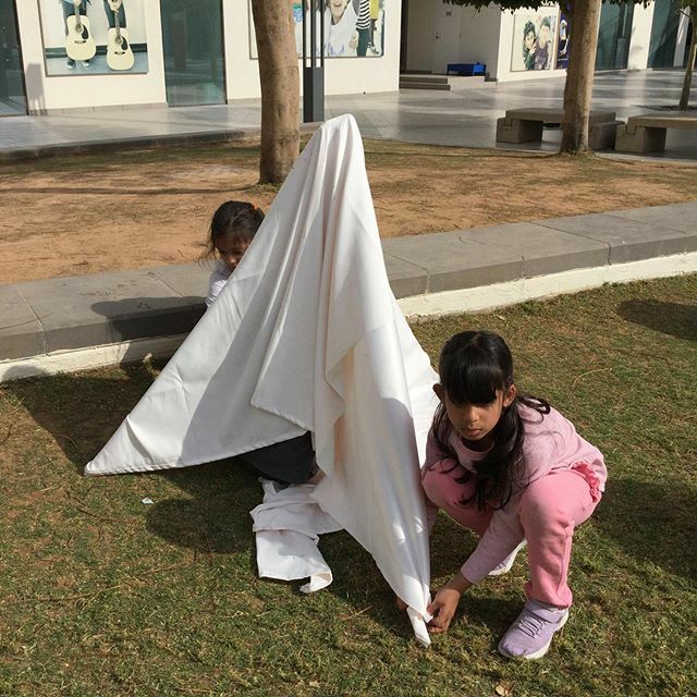 AISRESSTEM's tweet image. Community helpers build shade shelters to keep us cool in the Riyadh sun!