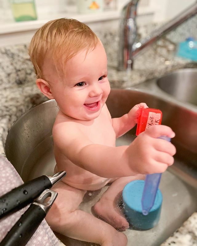 britbozik's tweet photo. TEN FREAKING MONTHS! This little lady is 10 months old. I'm shook, how did that go so fast yet so slowly?! She's starting to stand on her own. Loves to eat everything. Is MOSTLY sleeping through the night now that she's started fulltime at daycare. Light… https://t.co/YZFypTmpp5 https://t.co/HvGtwfcTBk