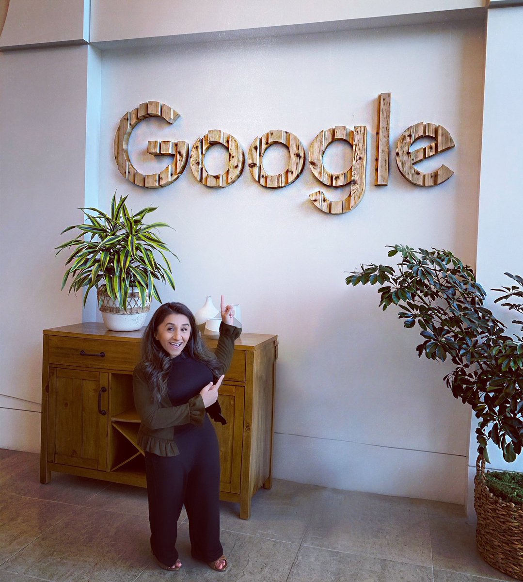 It was such an honour to be invited as a #keynotespeaker at <a href="/Google/">Google</a> Diversity Summit in SF
⁣⁣⁣
I spoke to over 150 Googlers from around the world working in the employee experience space on #disability &amp; #inclusion

 #InclusionRevolution #EverydayEquality #SiliconValley