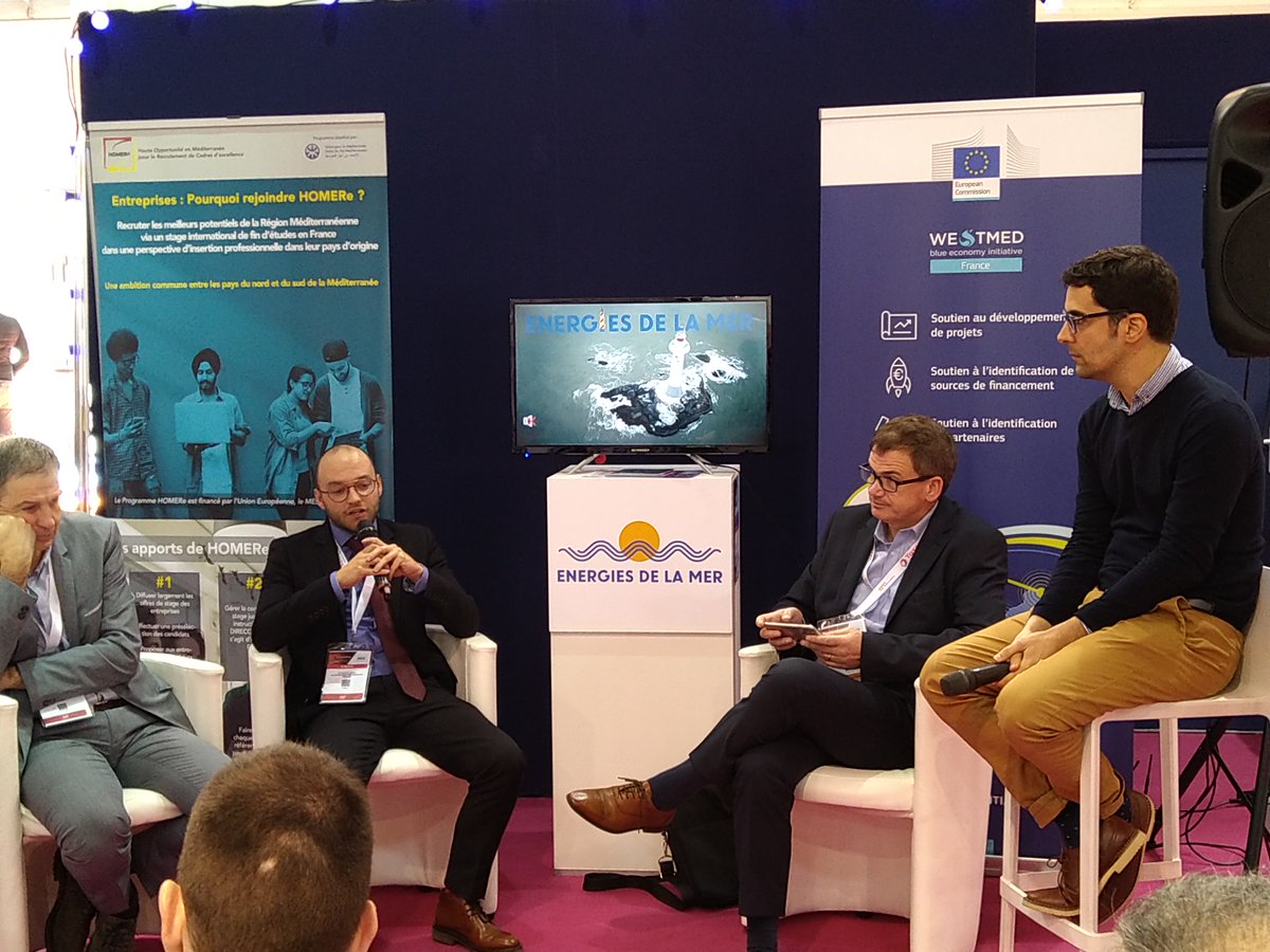sylvain_roche's tweet photo. Table ronde @univbordeaux @UnivNantes @UBO_UnivBrest @ClusterMaritime @NvelleAquitaine spéciale thèses #CIFRE à @Euromaritime20 et remise du numéro @energiesdelamer dédié à la Recherche à la député @SoPanonacle et au député européen @Pierre_Ka https://t.co/FbaT71E5u5