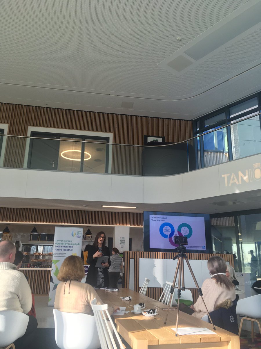 @NorthWalesEAB @BUEGogleddCymru Alwen Williams outlining the next 15 years for the North Wales Ambition board <a href="/M_SParc/">M-SParc</a> <a href="/futuregencymru/">Future Gen Cymru</a> showing long term thinking!