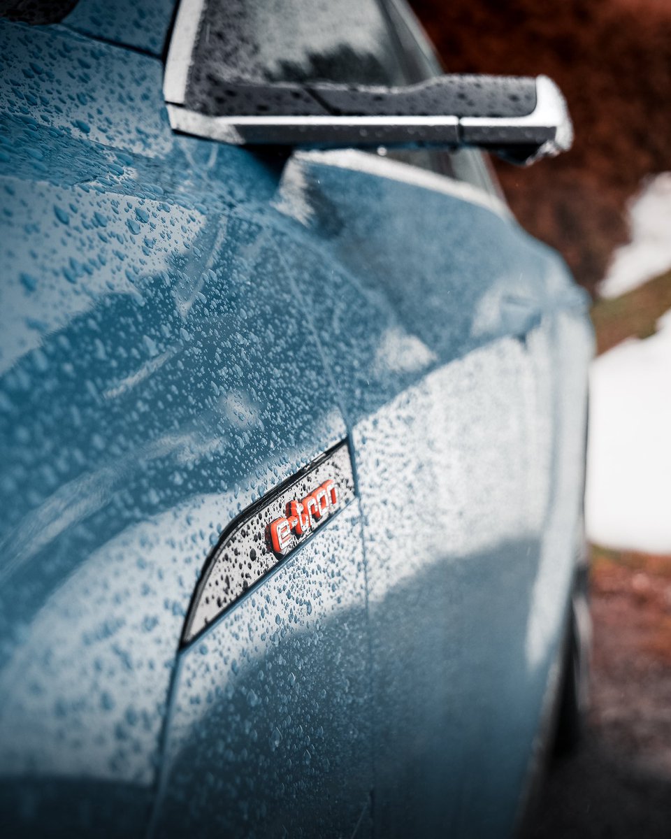 Quelques images de l’Audi e-tron quattro lors de l’#Audiquattroskicup à Megève le WE dernier !!
Merci <a href="/AudiFrance/">Audi France</a> pour l’organisation c’était génial !!