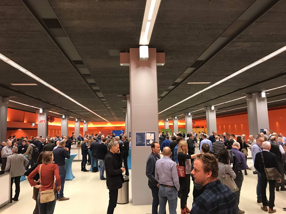 JanPolman63's tweet photo. Rioned-dag 2020, Jaarbeurs Utrecht. Al lekker druk. Tijdens 1 van  de parallelsessies mag ik iets vertellen over crisismanagement #Rioned #Jaarbeurs @WaterRijnIJssel https://t.co/k0V35FacEK