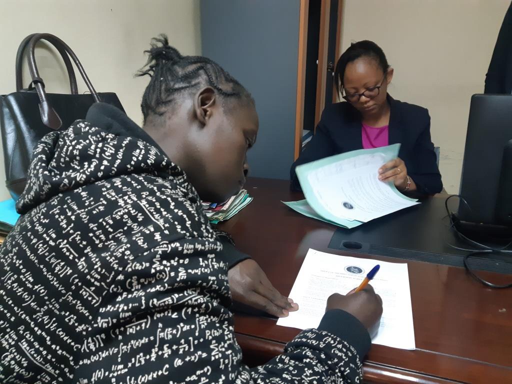 ODPP_KE's tweet image. ODPP continues to implement the Diversion Policy aimed at decongesting prisons &amp;amp; giving a second chance to offenders whose cases qualify for diversion. ODPP signed a Diversion Agreement in a child neglect case. #DiversionPolicy_ODPP
