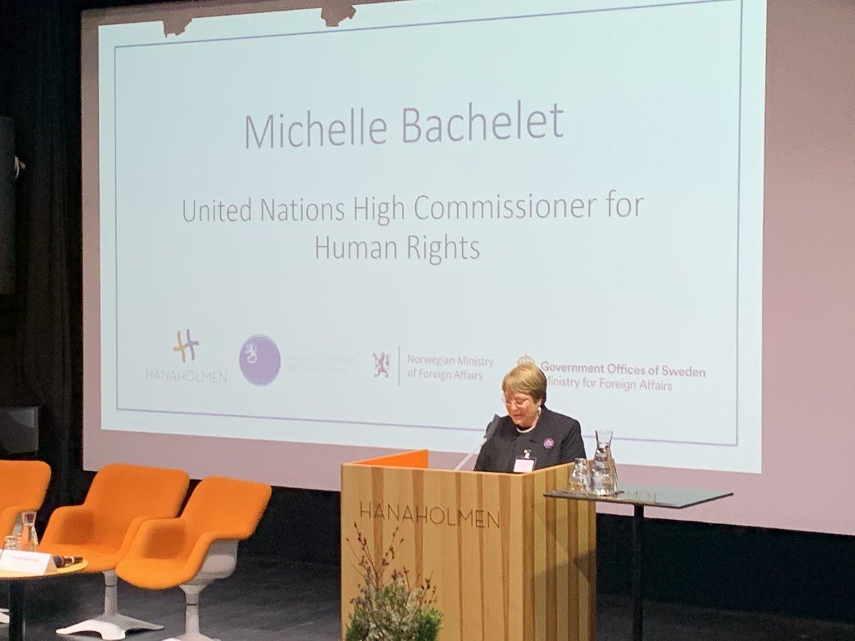 UNDP_Denmark's tweet photo. ‘Den bedste retstatstest er hvordan man behandler de mest sårbare grupper i samfundet; - i dag ofte migranter... her kan alle lande gøre det bedre’ @MichelleBachel #multilateralism #migrationcompact #standup4humanrights https://t.co/0KD0jknX0v