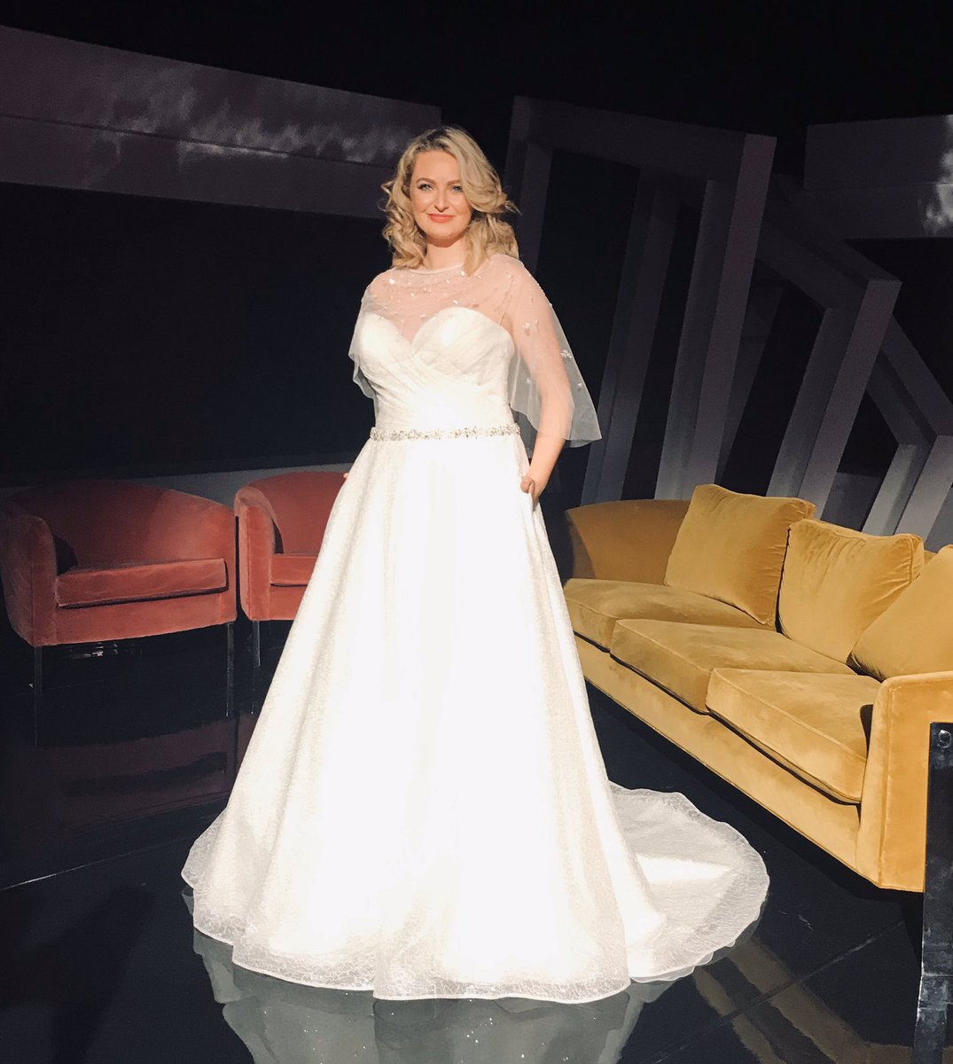 TheAisleBySaraK's tweet photo. Super morning on @IrelandAMVMTV featuring wedding dresses in a budget. Dresses under €1000!!!Details are here 👉🏻 https://t.co/Wjl3v01Mr9 #weddingdress #wedding @Bridal_Timeless @Barnardos_IRL #cleobridal https://t.co/ogQx48TIXy