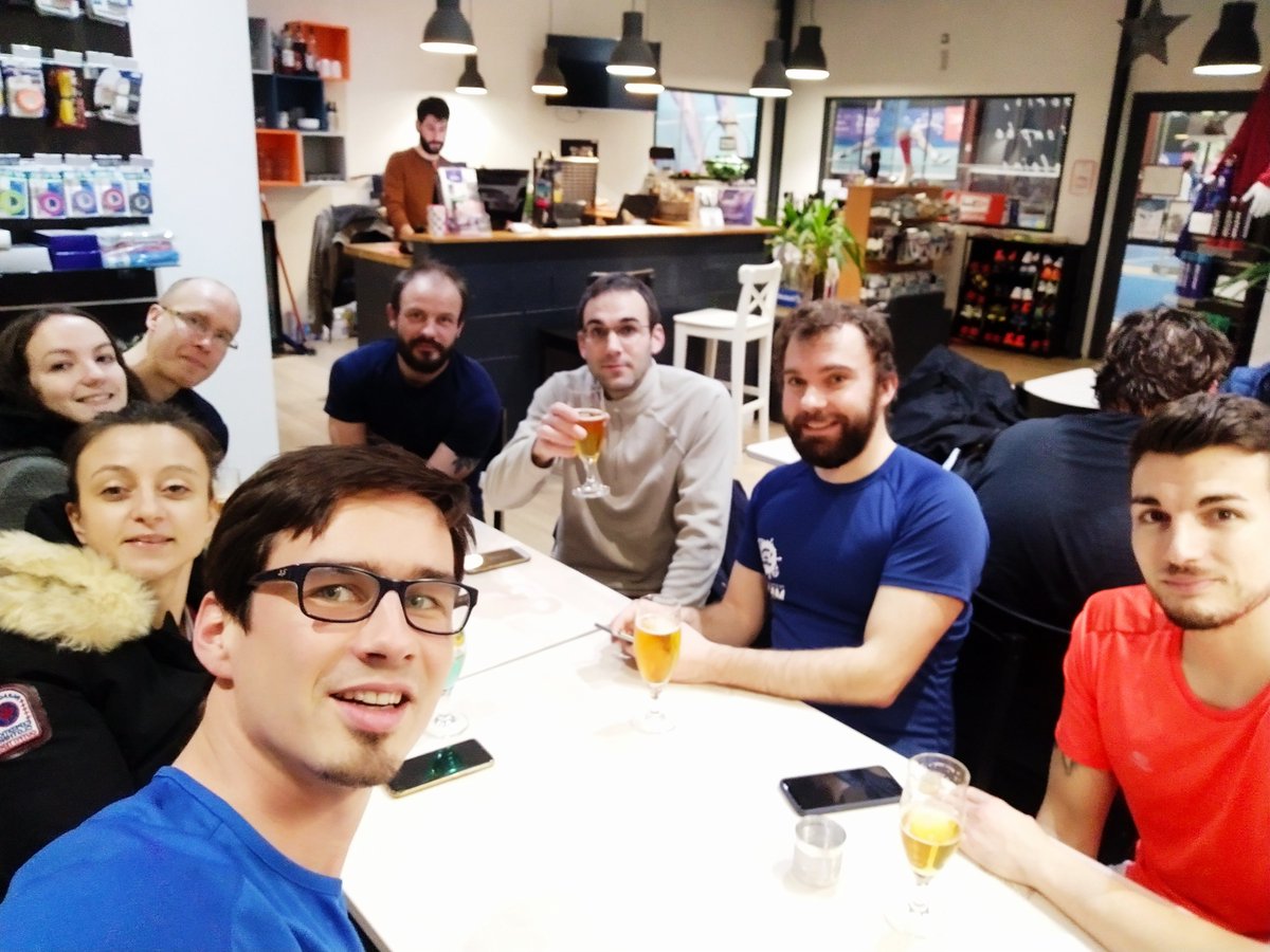 Quoi de mieux après les fêtes 🎉, la galette des rois 🥮 &amp; la chandeleur 🍾 qu'une activité sportive 🏸 pour éliminer tous les excès ? Quelques équipiers de <a href="/Oxxeo_/">Oxxeo</a> se sont donc donnés RDV à +DeBad à #Rennes pour échanger quelques volants &amp; déguster une ou deux bières 🍻 ! #sport