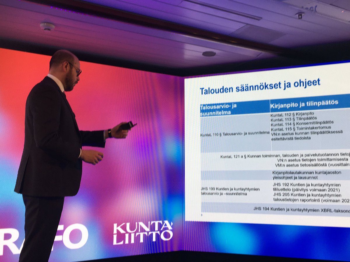 Tarkkana kuin 🥕 Toisen #RAFO2020 seminaaripäivän päivänavaus #kuntatieto aiheesta
