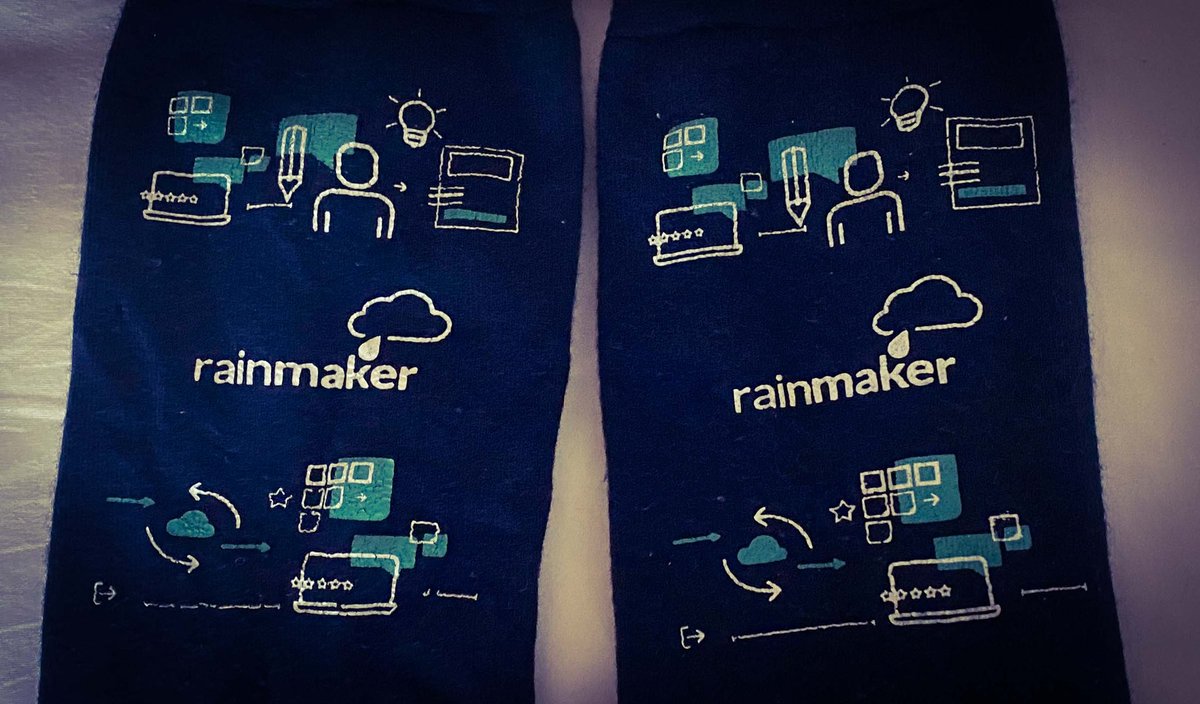 sventhiele's tweet image. #sockdoping for my Rainmaker meeting today! 💪🏼