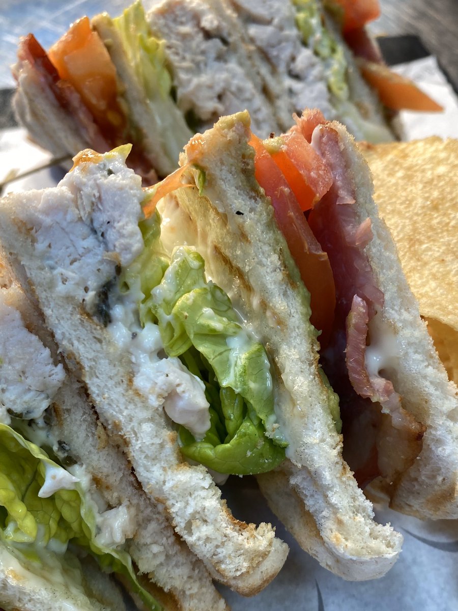 TroughFarmshop's tweet photo. Fuel up with our tasty Trough Chicken Club sandwich, it's a bit of a handfull! Available on our lunch menu from 12 noon. Go on, you know you want to
#EatWell #ChickenClub #ChickenSandwich #Chicken #SmokedBacon #Avocado #BabyGem #Tomato #Mayo
#TroughFarmshop #Yeovil #TheTrough https://t.co/F5AvRFiybu