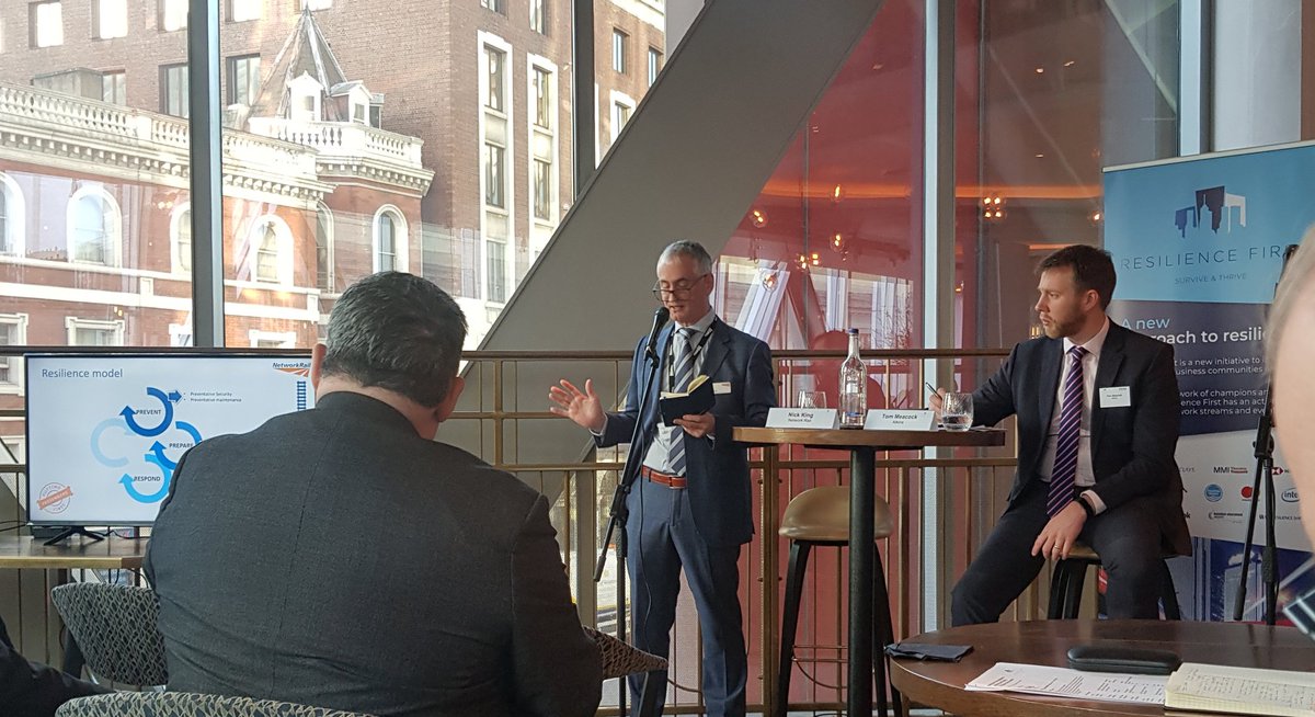 Áine Ní Bhreasail tweet media