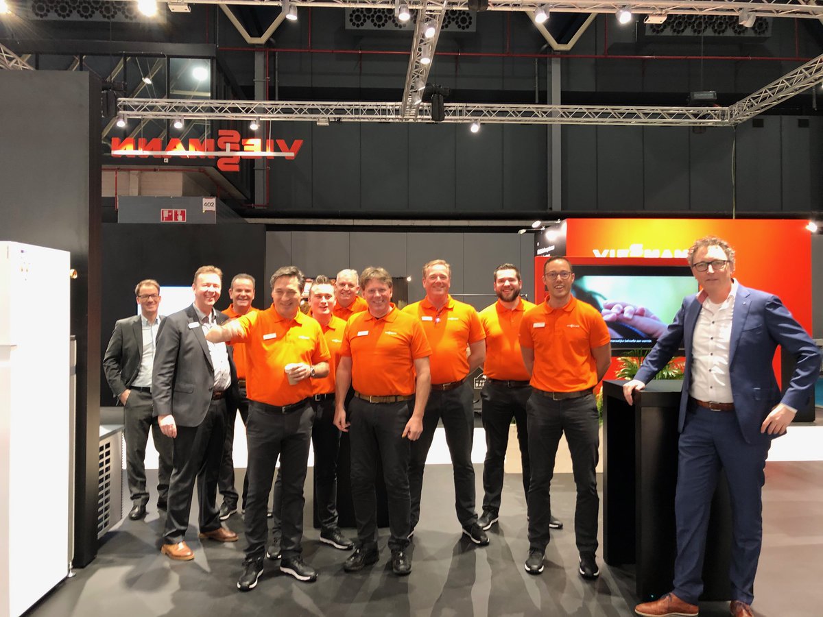 Goedemorgen! Alweer dag drie van de <a href="/VSKbeurs/">VSKbeurs</a>. Wij hebben er weer zin in. De koffie staat klaar ☕ in hal 7, A106. #ViesmannNL #stillewarmtepomp #energietransitie