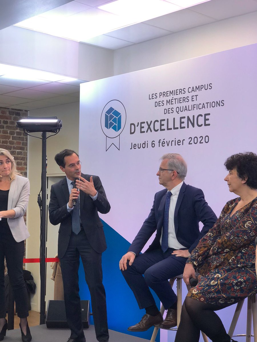 SGPI_avenir's tweet image. Pquoi l’Éducation est un investissement d’avenir ? @BOUDYGuillaume : «Par essence, investir dans la jeunesse, c’est investir dans l’avenir. Depuis 10 ans, le #PIA s’emploie à investir dans les innovations pédagogiques, en lien avec le monde de l’enseignement et de l’entreprise»