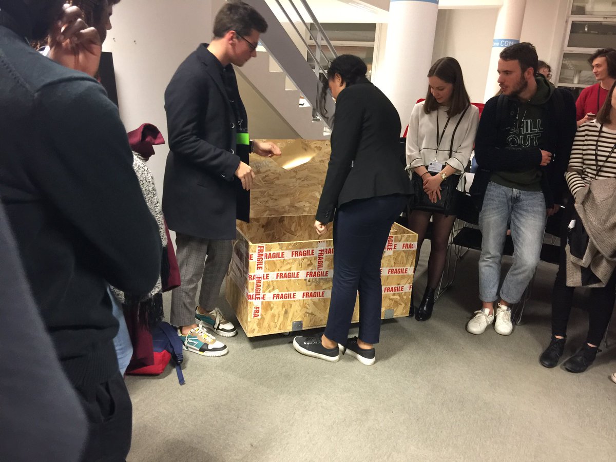 DocISTIA's tweet photo. Un #escapegame se faisant rencontrer étudiant et recruteurs Encore une innovation @UnivAngers et une belle soirée #UApro hier à la @BUAngers avec le soutien de la @FondationUA. Merci à @sibyllinescapad et @blanchard_math pour leur accompagnement https://t.co/qeXO9tt3PY