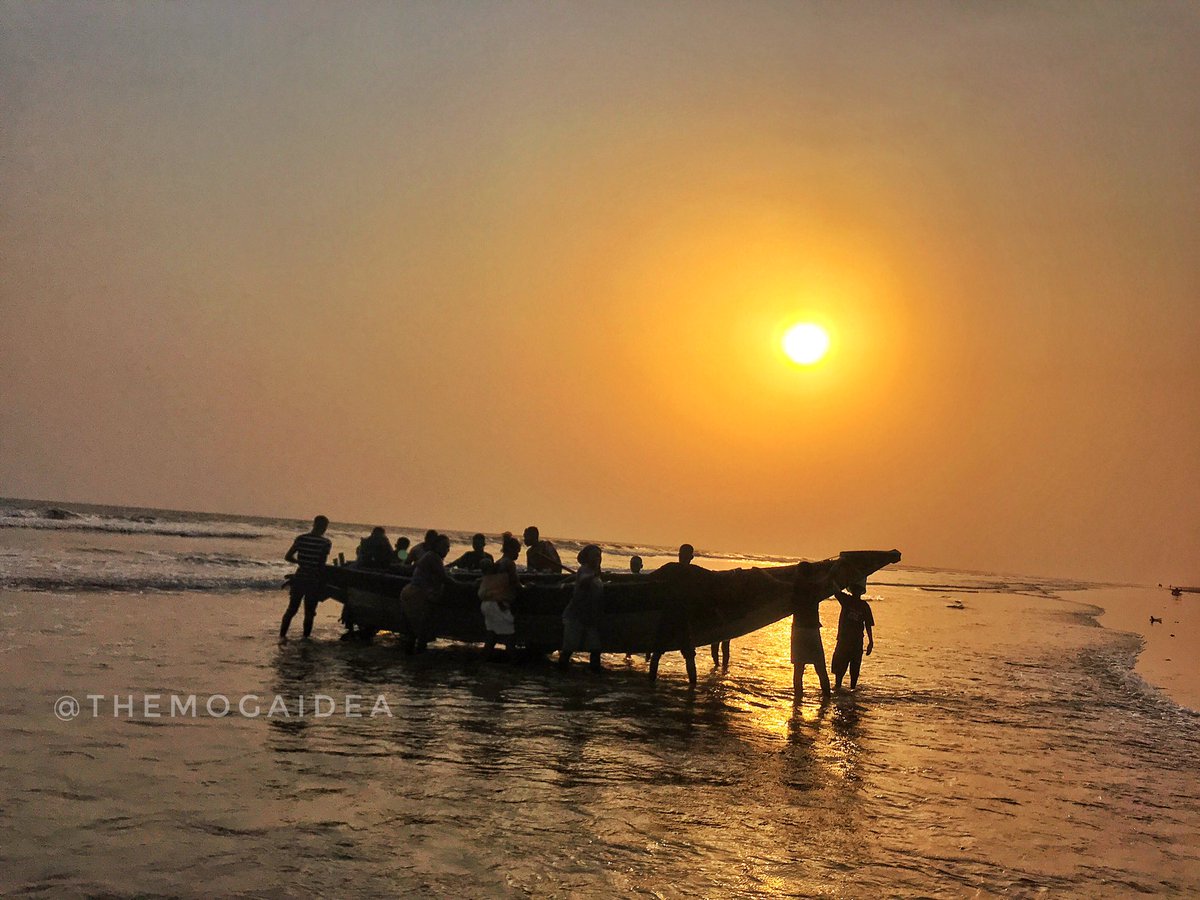 themogaidea's tweet photo. "Family isn't just by blood, but by sharing everything, to keep the blood flowing." - @ebizimoarabina

Photo taken at Okpoama, Brass, Bayelsa.

#quote
#bayelsa 
#bayelsaisbeautiful 
#themogaidea https://t.co/sFktFuui2P
