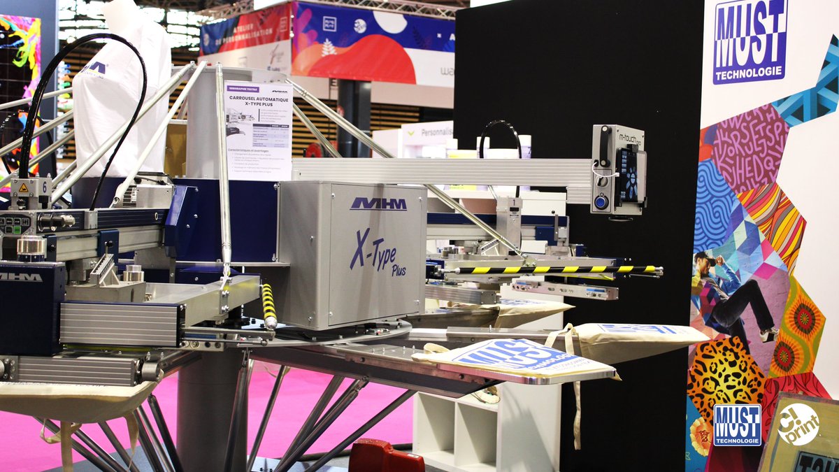 TheMustTech's tweet photo. 3ème et dernier jour au @Salon_CPrint  Lyon. Venez découvrir nos 3 univers de l'impression textile : impression numérique directe sur vêtements, sérigraphie, solutions de pliage et d'emballage. RDV au stand 1D12 ! 

#cprint #impression #DTG #serigraphie #textile https://t.co/C3nmxyG8mb