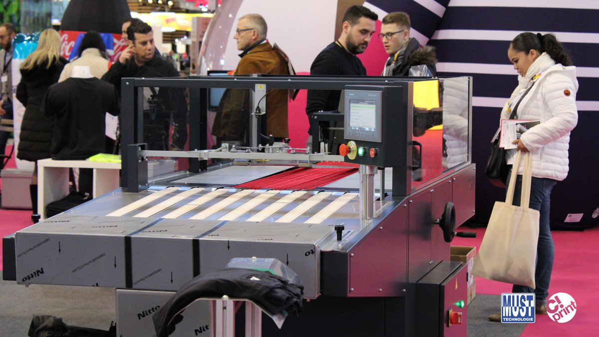 TheMustTech's tweet photo. 3ème et dernier jour au @Salon_CPrint  Lyon. Venez découvrir nos 3 univers de l'impression textile : impression numérique directe sur vêtements, sérigraphie, solutions de pliage et d'emballage. RDV au stand 1D12 ! 

#cprint #impression #DTG #serigraphie #textile https://t.co/C3nmxyG8mb