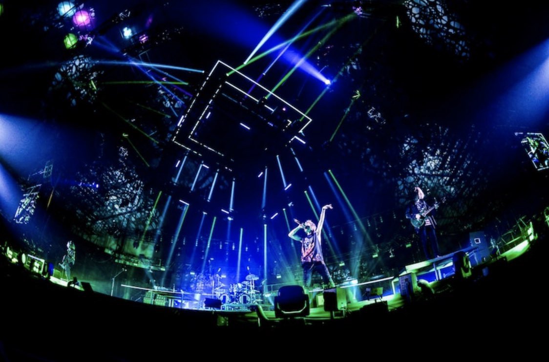 cold109rock's tweet photo. 1/30
ONE OK ROCK
“Eye of the Storm” JAPAN TOUR
Final in代々木

ファイナル最高でした✌️ https://t.co/cqR5TLTDgW