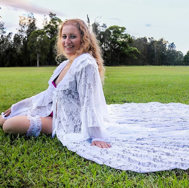 AussieCossie1's tweet photo. When you have a beautiful long train on your gown, you can’t help but smile. https://t.co/CkJu5hWtvO