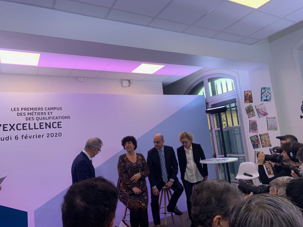 FloVzln's tweet image. Launch of the campus d excellence in Paris. Dassault Systèmes is happy to partner with the automotive campus in Ile de France and aerospace in PACA. #DassaultSystemes #WorkforceOfTheFuture
