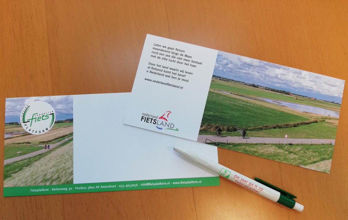 Laten we gaan fietsen
meanderend langs de Maas
rond een zee die niet meer bestaat
met de zilte lucht door het haar

Door het land waarin wij leven
al fietsend komt het besef
o Nederland wat ben je mooi

nederlandfietsland.nl