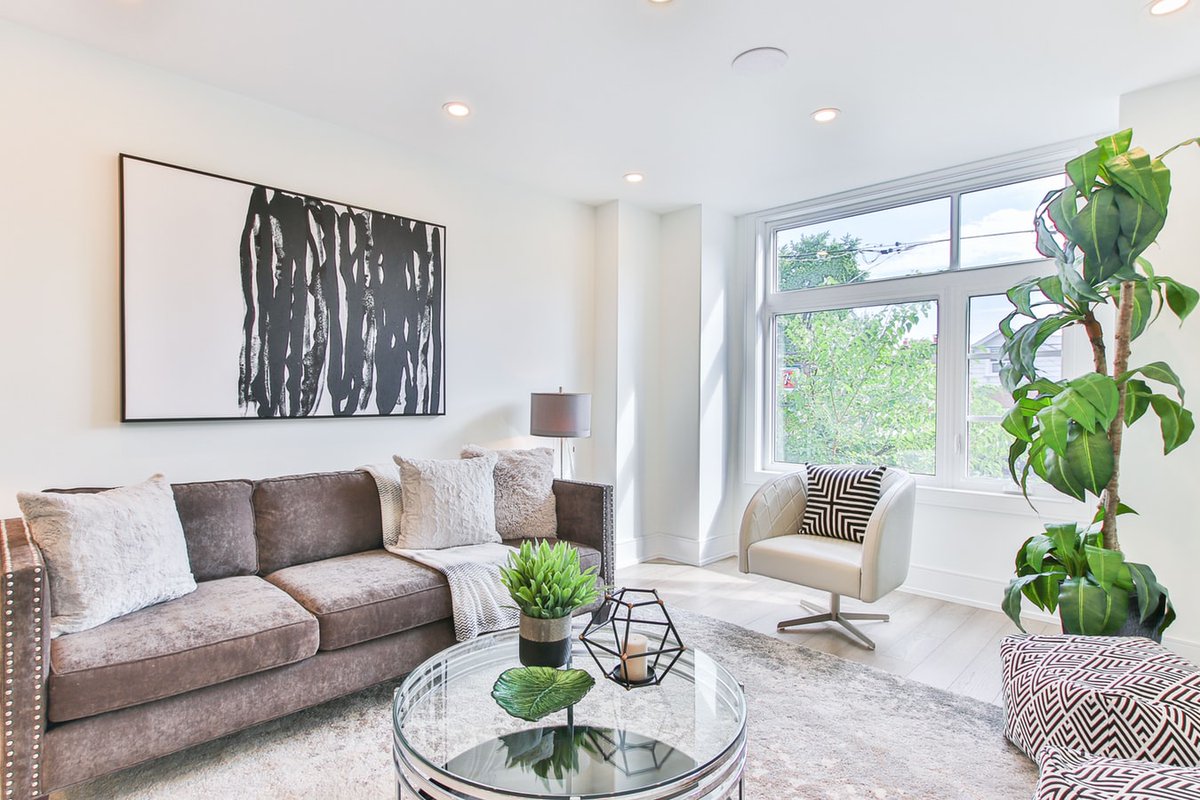 WLEDLightsUK's tweet photo. Looking for some living room lighting inspo? Then check out our blog offering five tips to spruce up your living space! #WLEDAware
https://t.co/PPWMCoUbiB https://t.co/5CaUVc1gJW