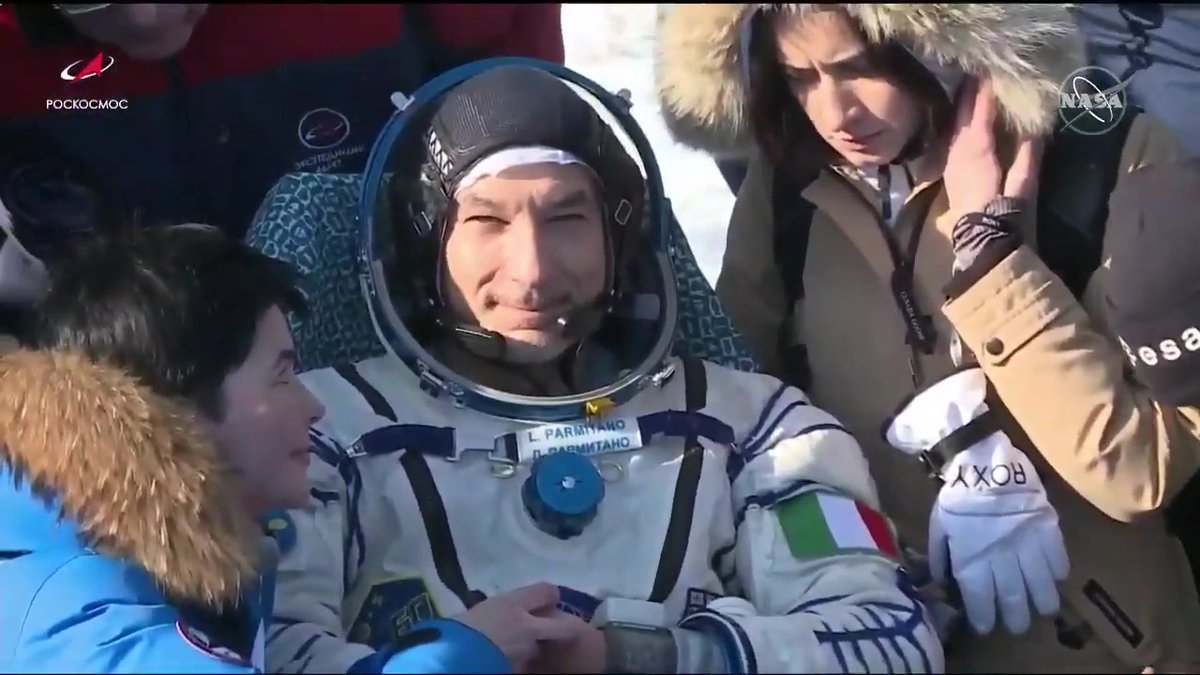 AstronautiCAST tweet picture