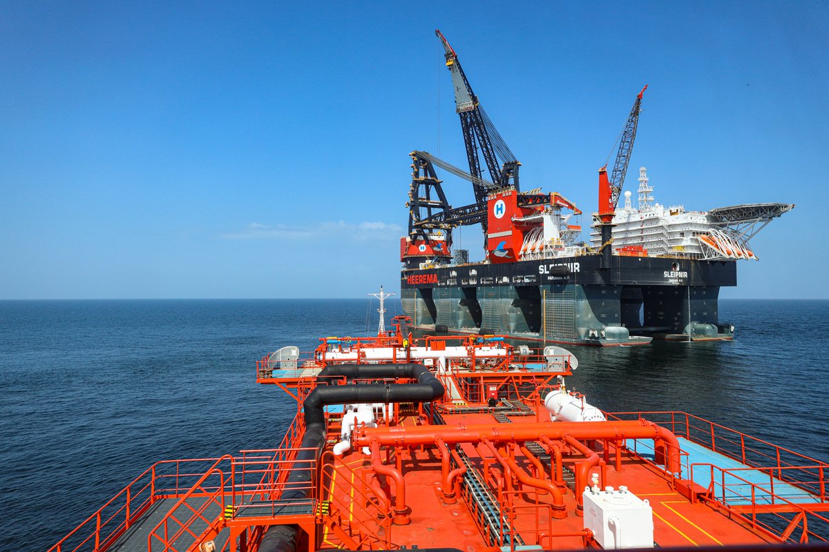 TitanCleanfuels's tweet photo. Another location, the same result: a safe and efficient delivery of LNG to the Heerema Sleipnir Crane Vessel offshore Trinidad and Tobago, the southernmost island country in the Caribbean by Titan LNG. 

#LNGbunkering #IMO2020 #cleanfuels #LNGoffshore #proud #TitanLNG https://t.co/8EsO3fxKxS