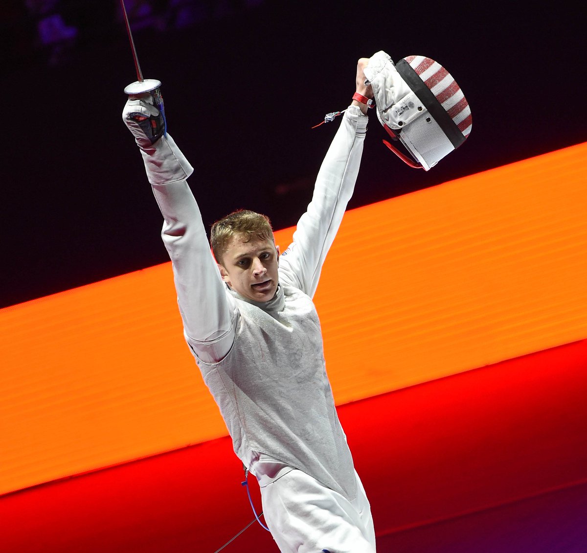 FIE_fencing's tweet photo. Nick Itkin: “I’ve had the Olympic Games in my head since I was 12” 👉📲 https://t.co/vUW6Upitd3 

#startinterview #nickitkin #roadtotokyo #fencing https://t.co/oFTxYTZmXn