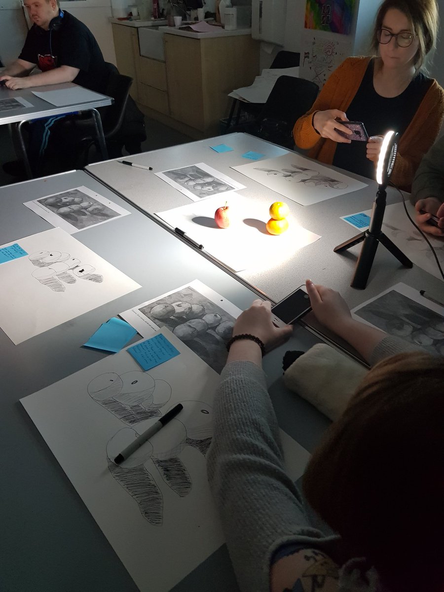 Great session this morning with L2 Art...experimenting with light sources  <a href="/gatesheadcoll/">Gateshead College</a> <a href="/SUnderhill_GC/">SimonUnderhill</a> <a href="/GamesArtMediaGC/">Games Art and Media Gateshead College</a>
