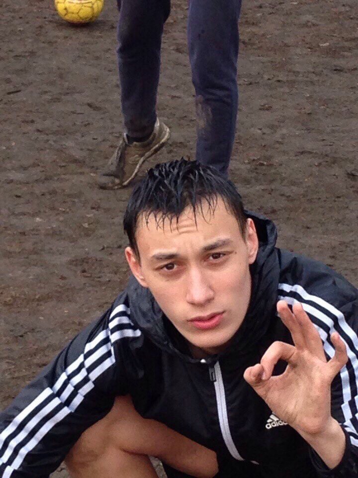 Rexxyck's tweet photo. Если брат обиделся , значит ты его отпиздил. https://t.co/EDwOPkYyMO