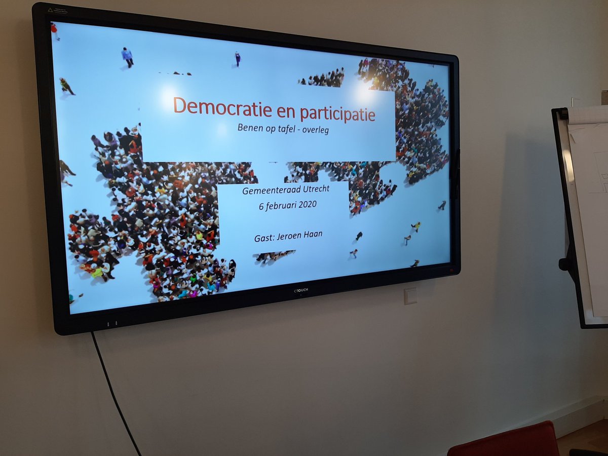 JeroenHaan1's tweet photo. Leuk om als #dijkgraaf @HDSR_waterschap te gast te zijn
bij leden van @RaadUtrecht in stadhuis @GemeenteUtrecht, voor gesprek over #participatie en de #RolvandeRaad. Over #samenspel in de #representatieve én #participatieve (dus #tweebenige) #democratie. https://t.co/cUMHVzVpif