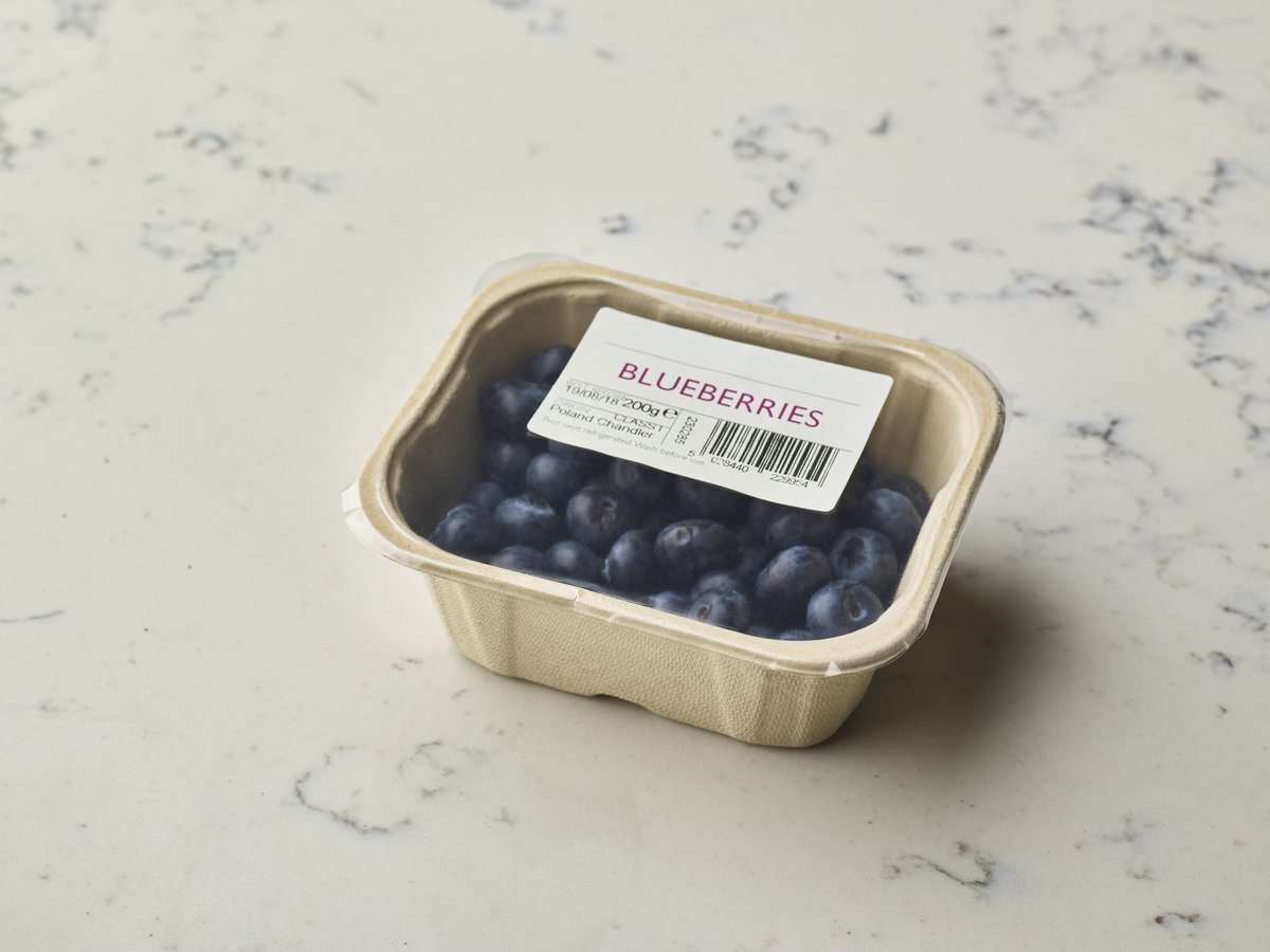 packauto's tweet photo. Our seal technologist works with many packaging suppliers to fully understand the performance of all sustainable and recyclabe packaging materials. We are sealing a pulp tray equivalent to plastic on the Revolution tray sealer at Fruit Logistica. #environmentalpackaging https://t.co/6hCk1kNeXq