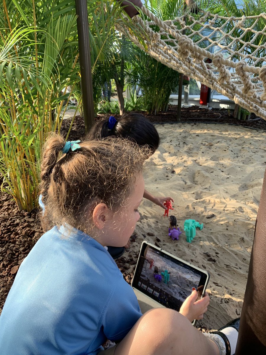 ArborDubai's tweet photo. Showtime! @ArborYear3 students are creating stop motion animation films using #3Dprinted props for their βExplorers and Adventurersβ project this term. We are looking forward to their red carpet film #premiere Wed. Feb12 at 1:50pmππ¬ #ArborDubai #ArborInnovation #ArborCreativity https://t.co/eRf3gPQZlj