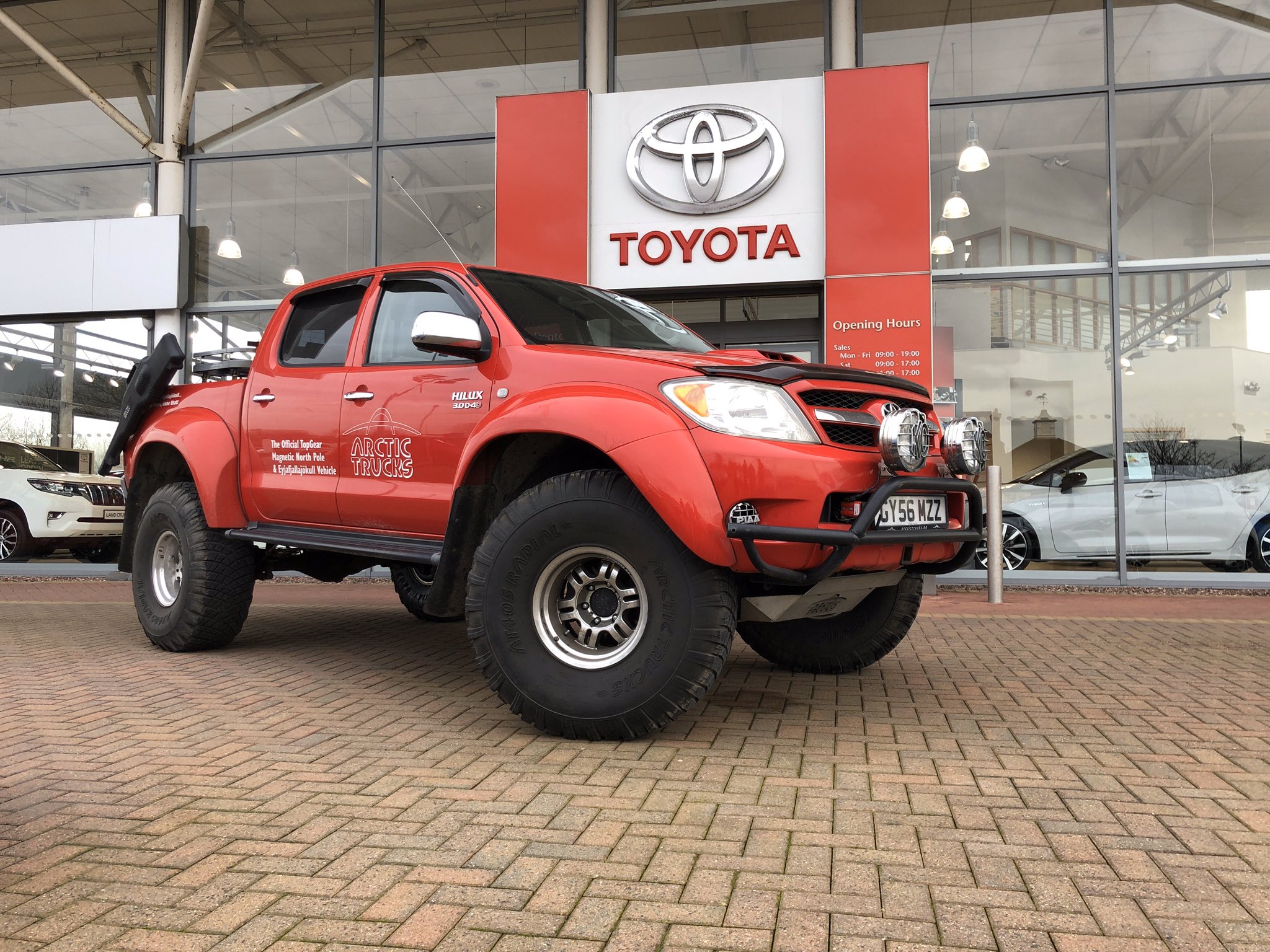 Narkoman flise Frigøre RRG Denton Toyota on Twitter: "Look at this beast we had in yesterday, the Top  Gear Toyota Hilux AT38!🔥 This famous beast is from a Top Gear episode in  which James May