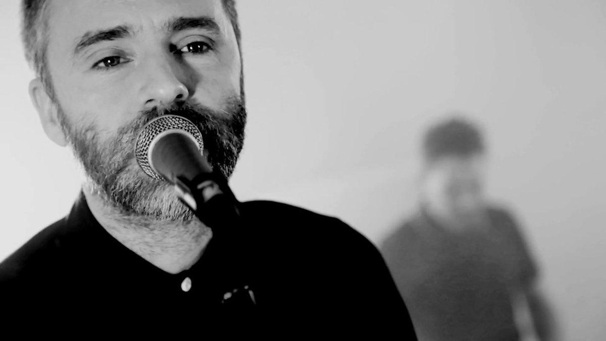 🎞 Le groupe français #indie #pop <a href="/baden_baden/">Baden Baden</a> a sorti sorti un nouvel #album "La nuit devant" dont voici un l'extrait "Post romantique" en #clip. Il seront en concert à La Maroquinerie le 27 février 🎶 #france #paris >>> youtu.be/iXK2aaOdl54