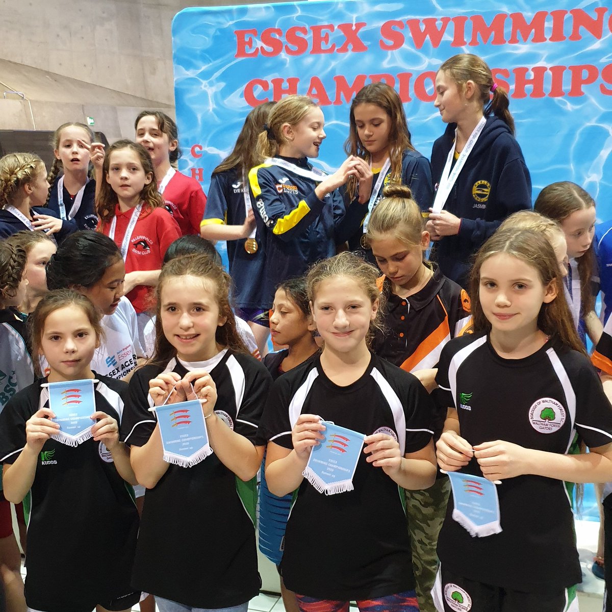 Great to see some of our youngest squad members competing at the Essex Championships last weekend. Our girls relay team were presented with awards for a top 10 finish 👌🏊‍♂️🐊 #swimming #walthamforest #london
