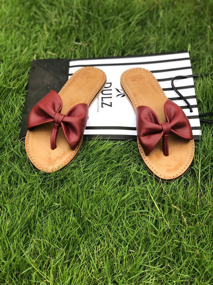 ArewaTwiter's tweet photo. I just can't deny the talent and effort of @dulz_couture towards making these shoes.
Retweet to promote him
#AewaConnect https://t.co/J3DpR2e1sV