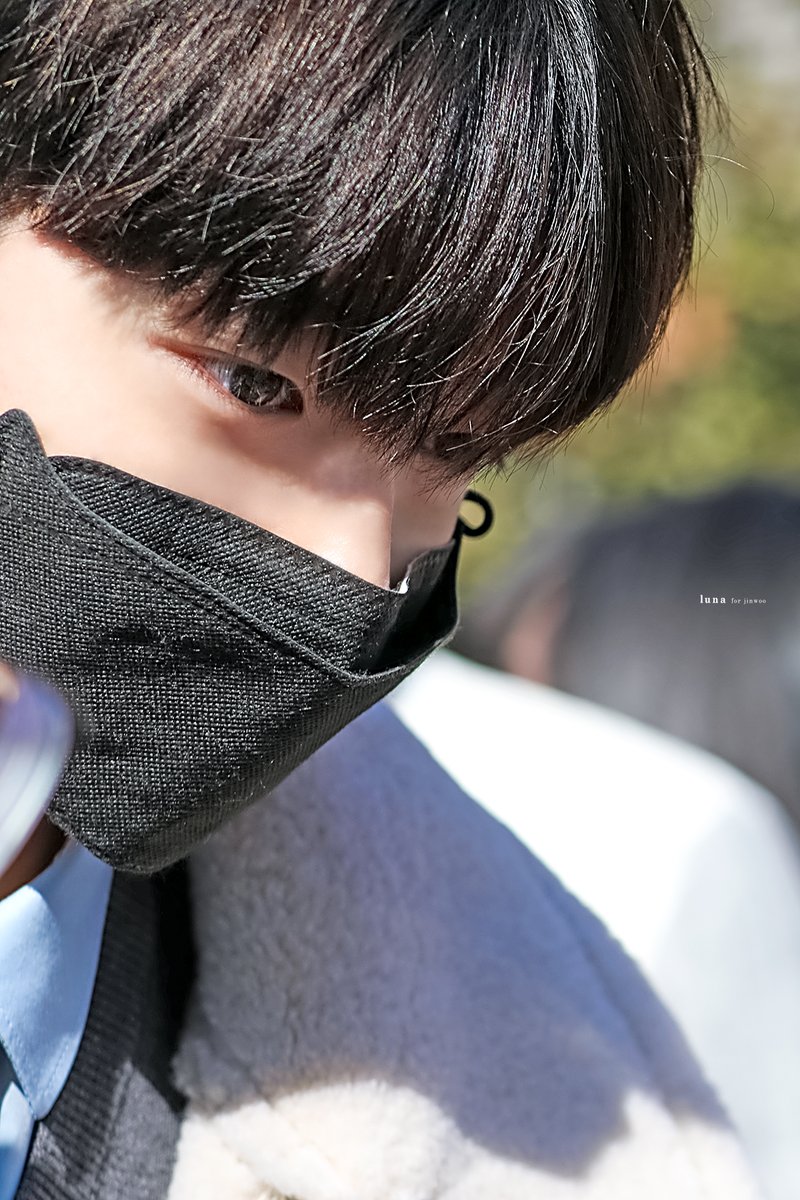 lunax0x's tweet photo. 200206 #틴틴 #이진우 #진우

순정만화 찢고 나온 17세 청순美,,, ˚‧º·(˚ ˃̣̣̥⌓˂̣̣̥ )‧º·˚ https://t.co/iffUYPxval