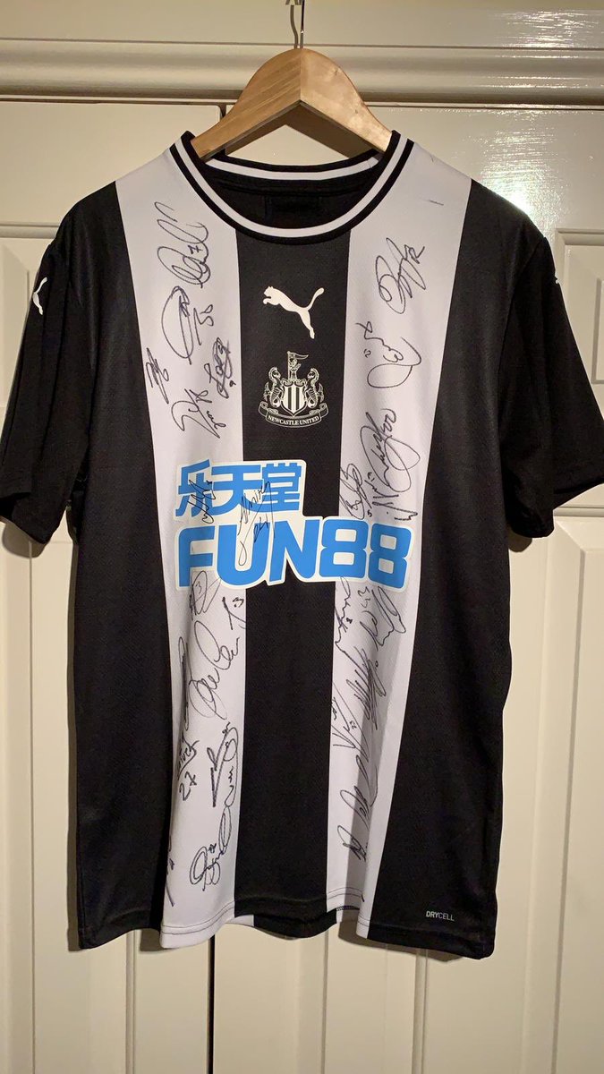 AuctionForJordan tweet media