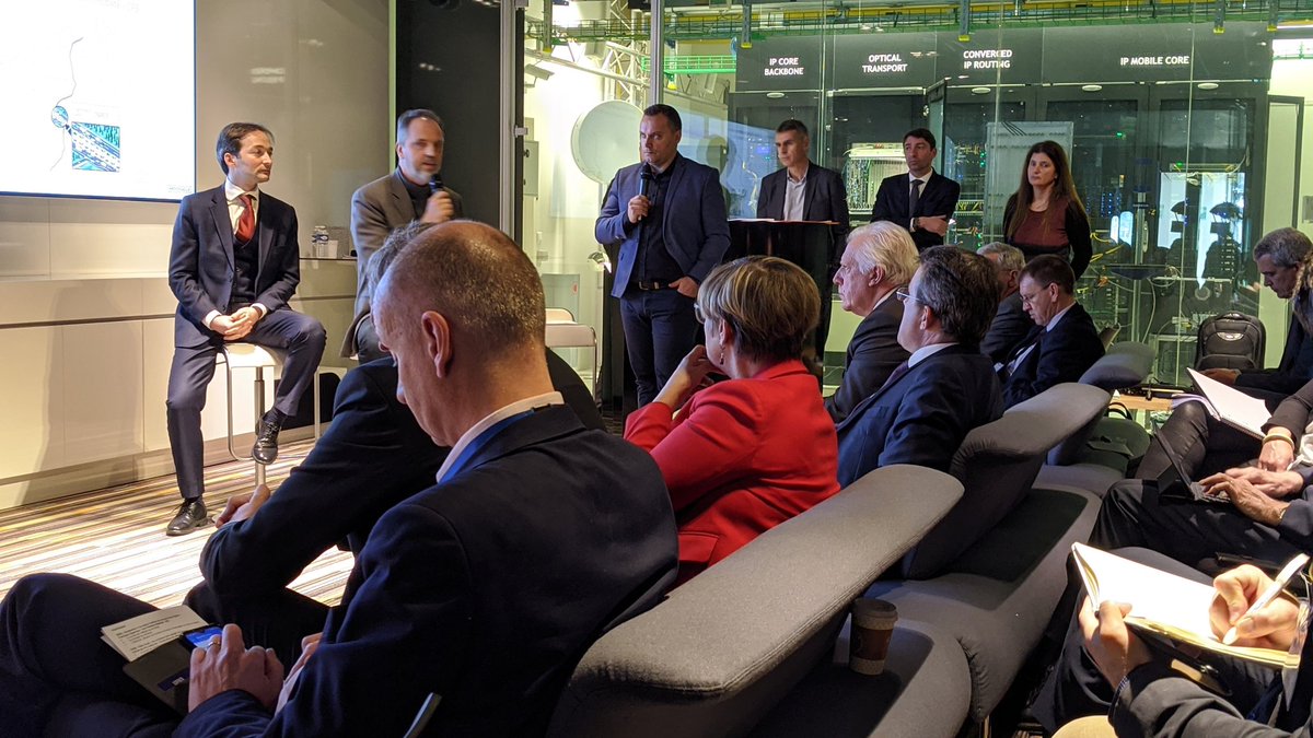 Échanges et tables rondes autour de la plateforme <a href="/MoveInSaclay/">Move In Saclay</a> <a href="/nokia/">Nokia</a> #ParisSaclay #mobility