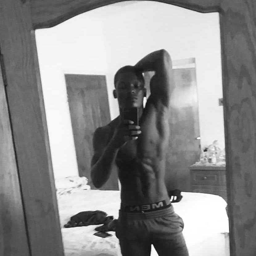 NickfutureF's tweet image. The best thing about working out is the progress 💯❗❗you want something go get it......no one cant stop you but the person you look at in the mirror everyday......it might be hard but its sure not impossible #nff4life #fitness #bodybuilding #gym #muscles #style #gym #motivation