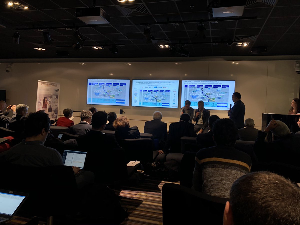 Notre Agglomération @ComParisSaclay et les entreprises du territoire mobilisées pour explorer les pistes de l’innovation en matière de mobilité. Tous réunis <a href="/nokia/">Nokia</a> à #Nozay pour des présentations et des échanges autour de la plateforme <a href="/MoveInSaclay/">Move In Saclay</a>
