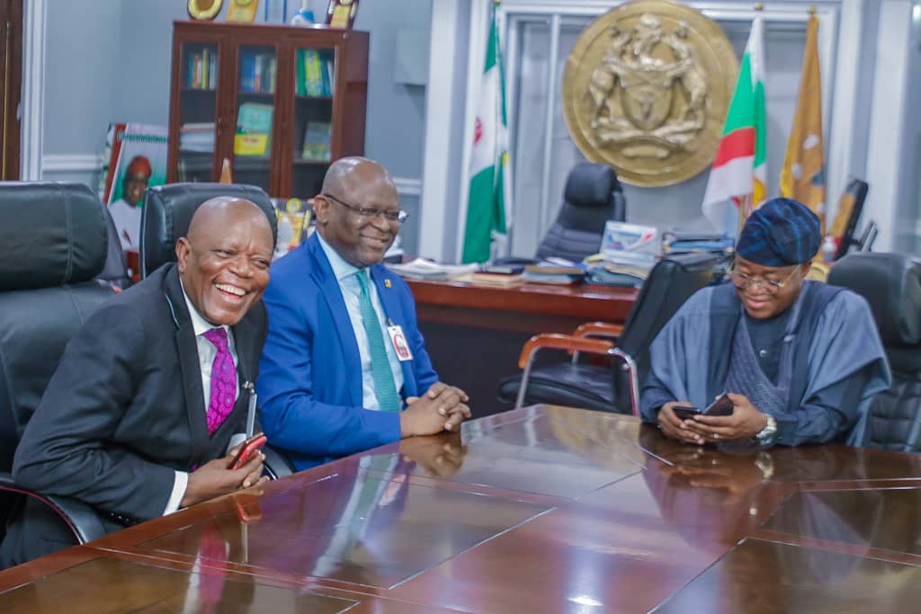 Earlier today, I received in audience some top officials of First Bank Plc led by the Managing Director of the bank, Dr. Kazeem Adeduntan. We discussed on how the financial institution can partner with us in carrying out developmental projects across the state.
