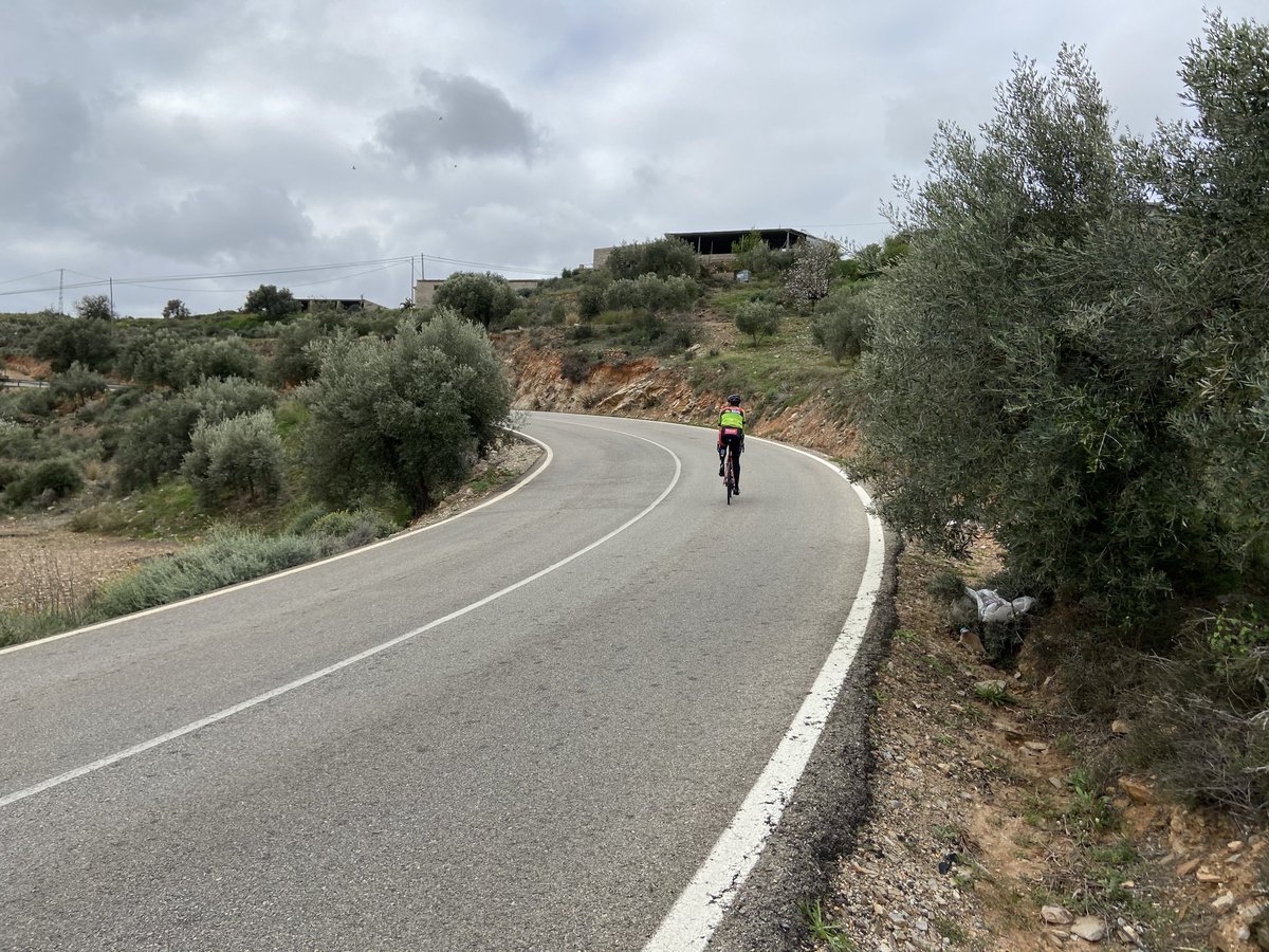 KenPieters's tweet image. Testdag op stage bij ⁦@EFC_LR_VULSTEKE⁩ in Mojacar. Wattages trappen en melkzuur meten dus 💪🏻💥. 9 West-Vlaamse beloften leggen in Spanje de basis voor het nieuwe wielerseizoen. Het verslag zie je op zondag 16 februari op ⁦@FocusWTV⁩ 🎬⁦@PulsoPrevLab⁩