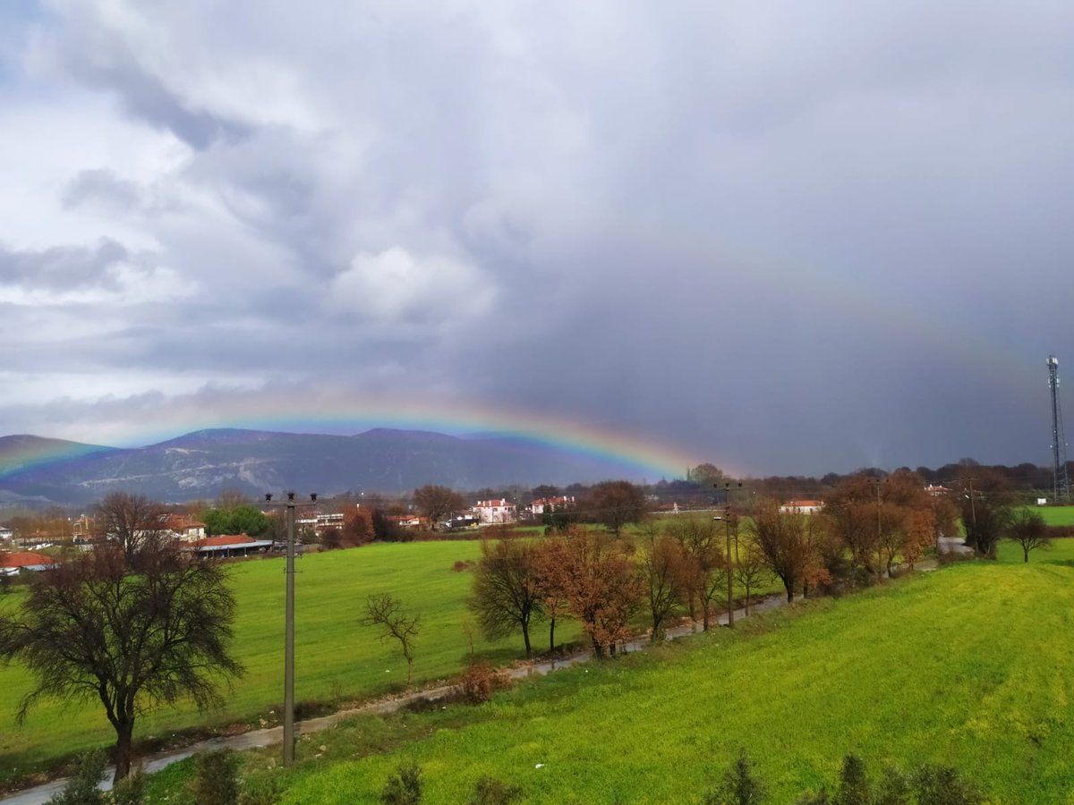 EDA (@e_k2457) on Twitter photo 