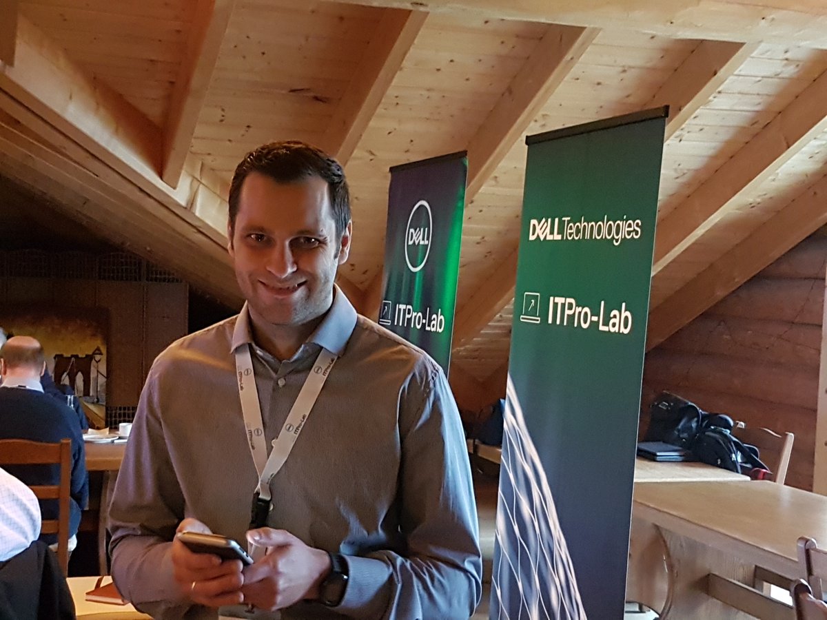 SvenRiebe's tweet photo. Dell ITPro-Lab has started in Hannover with Mesut Kaptanoglu, Mario Fenkl, Oliver Düsterhöft, Daniel Kirchhoff and Sven Riebe. #Dellunifiedworkspace #WorkspaceOne
#supportassist #DellCommand #Intel #win10 #modernmanagement #Dell_ITProlab https://t.co/duok3ORNq7